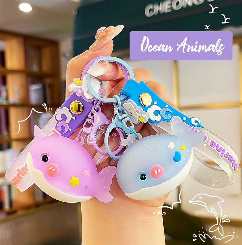 Cute Whale PVC Keychain – Kawaii Ocean Animal Rubber Bag Charm with Wrist Strap