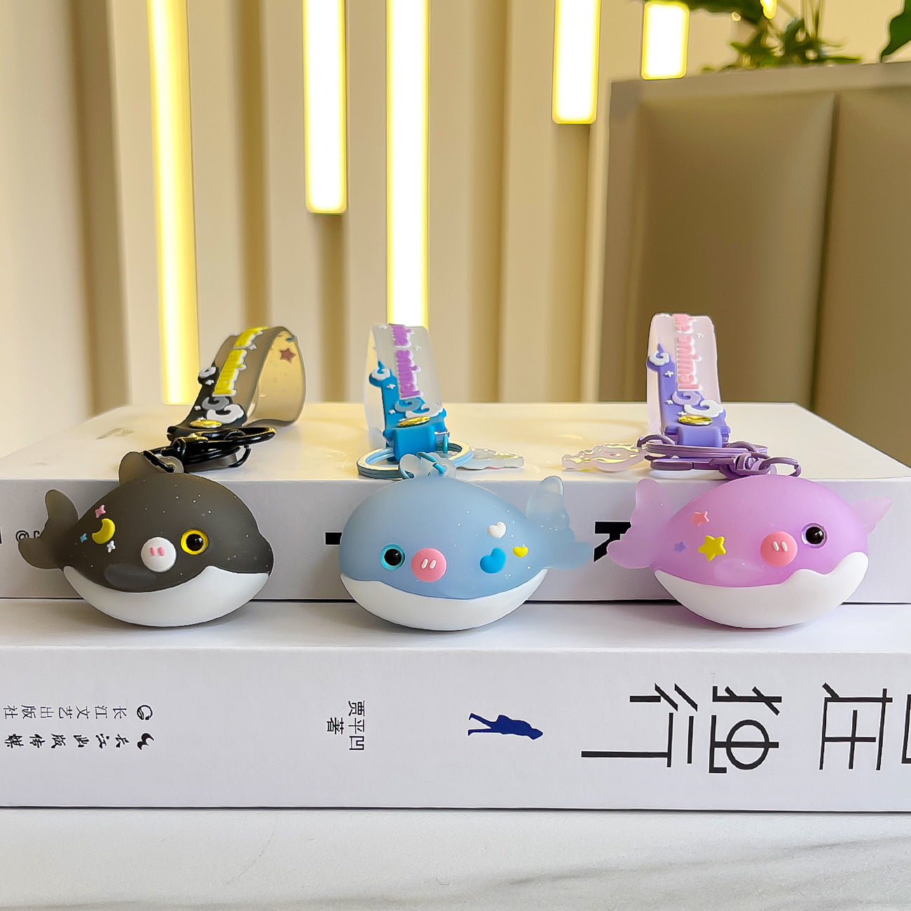 Cute Whale PVC Keychain – Kawaii Ocean Animal Rubber Bag Charm with Wrist Strap